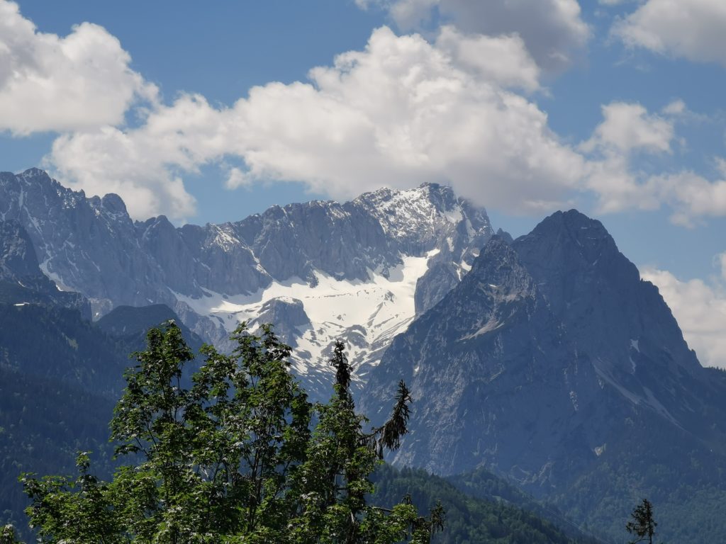 Tannenhütte Panoramablick auf die Zugspitze