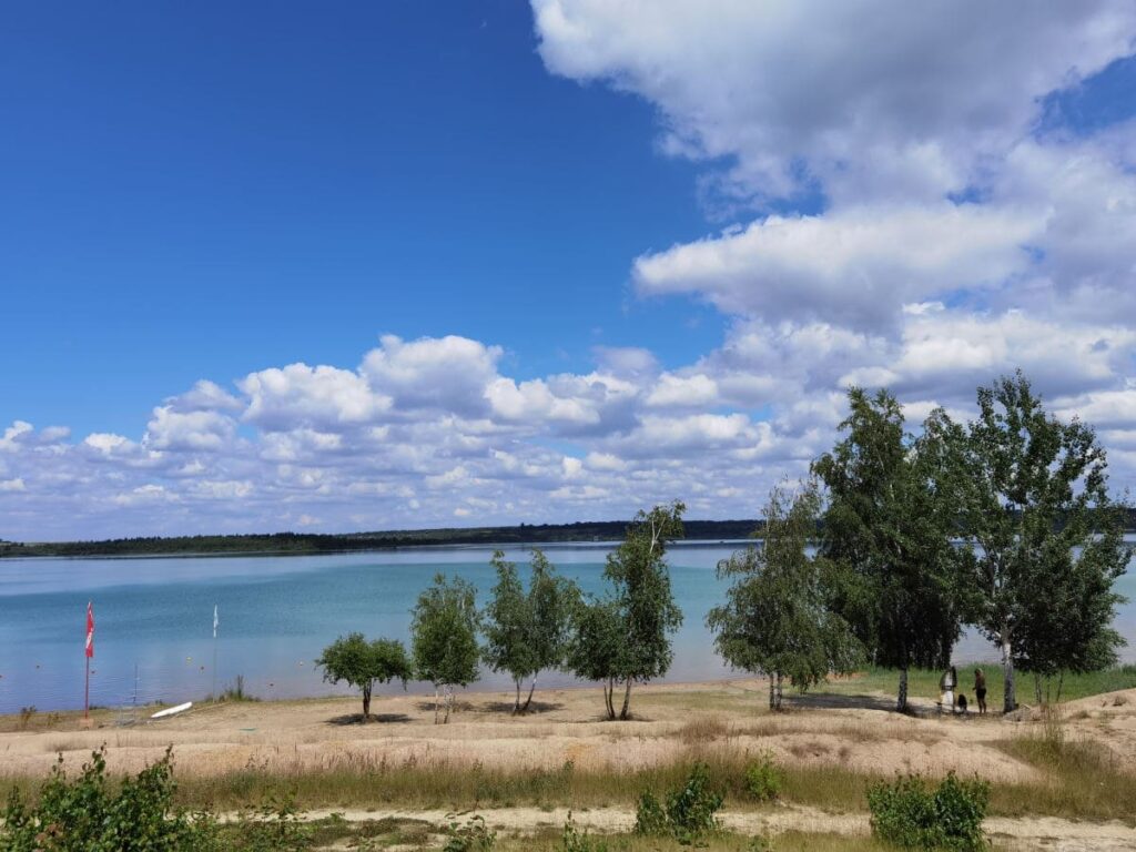 Störmthaler See Badestrand mit Sand